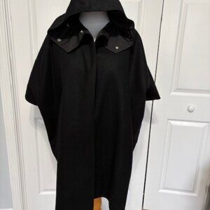 BEBE SELVY & CO HOODED PONCHO CAPE